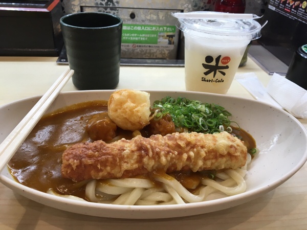 シャリカレーうどん シャリコーラ 株式会社システムキューブ シャリカレーうどん シャリコーラ 株式会社システムキューブ